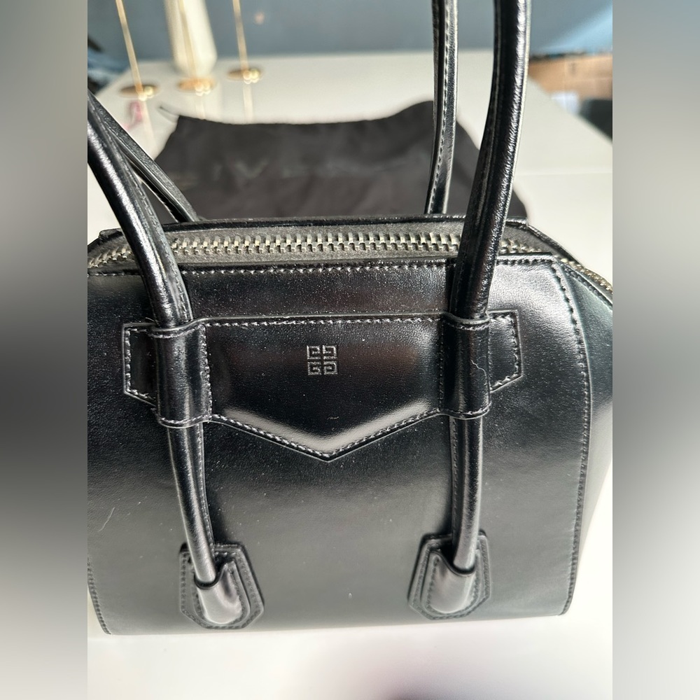 Givenchy Antigona Purse - Picture 13 of 14